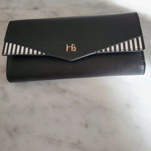 Henri Bendel Wallet, unused.